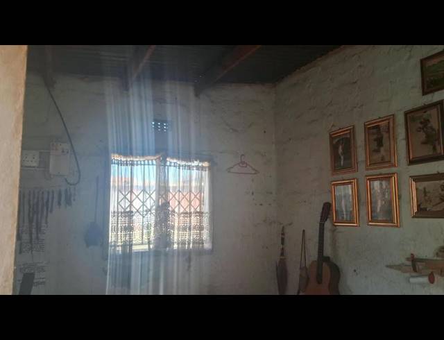 1 BEDROOM HOUSE FOR SALE IN MOLELEKI EXT 2